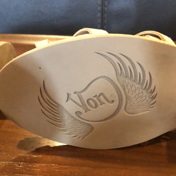 Von Dutch tighten up sandals size 7m - Picture 2 of 5